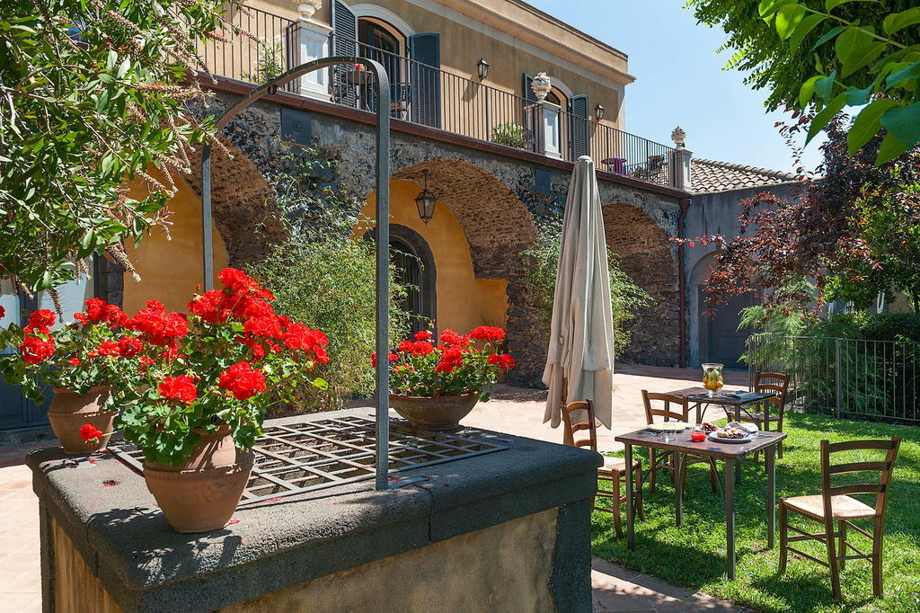 Wine Resort Villagrande Milo Bagian luar foto