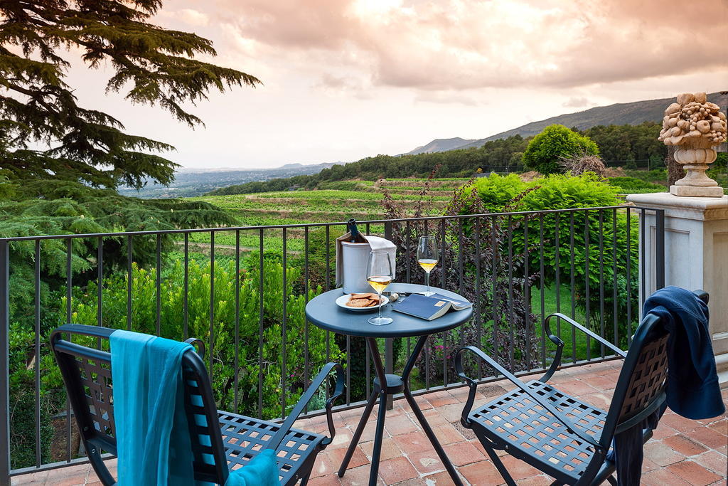 Wine Resort Villagrande Milo Bagian luar foto